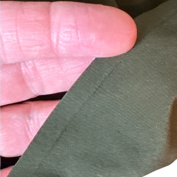 Athleta Everlasting sleeveless button-up tank olive/khaki green - Picture 11 of 11